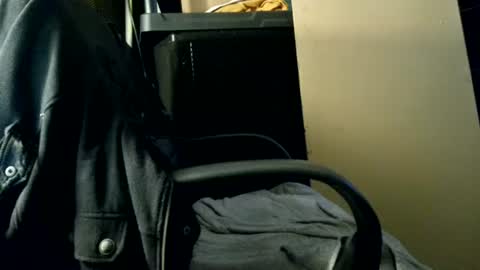 Snapshot of jeremiah0827 chatting on December 22, 2024, 9:44 am jeremiah0827 online show from December 22, 2024, 9:44 am