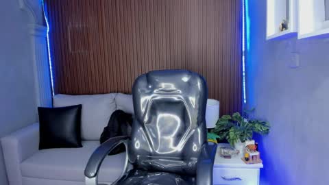  JEREMIAS  online show from April 22, 2026, 12:07 pm