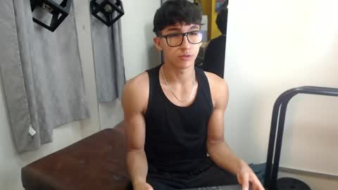 Snapshot of jeremy_job chatting on April 27, 2026, 12:03 pm Jeremy online show from April 27, 2026, 12:03 pm