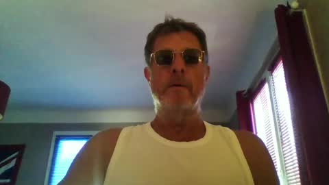 Snapshot of jerflor chatting on June 13, 2026, 4:16 pm jerflor online show from June 13, 2026, 4:16 pm