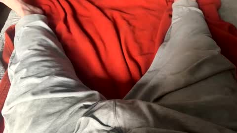 Jeremys room chill and puff one enjoy online show from February 4, 2025, 8:28 pm