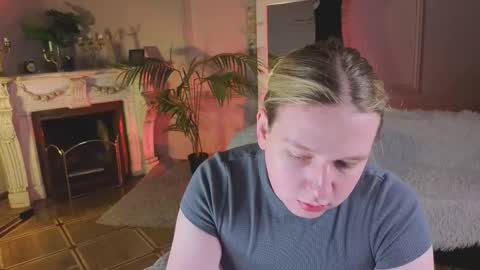 jes_solar online show from October 26, 2025, 9:31 pm