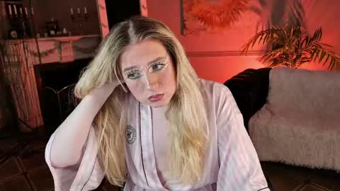 Snapshot of jes_solar chatting on May 26, 2026, 9:22 pm jes_solar online show from May 26, 2026, 9:22 pm