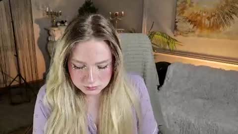 Snapshot of jes_solar chatting on June 23, 2026, 9:35 pm jes_solar online show from June 23, 2026, 9:35 pm