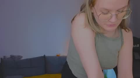  JessieVibes online show from April 18, 2026, 1:48 pm