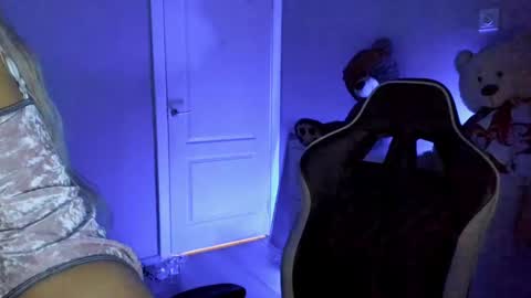 Snapshot of jess1ca_rabb1t chatting on January 25, 2025, 11:44 am jess1ca_rabb1t online show from January 25, 2025, 11:44 am