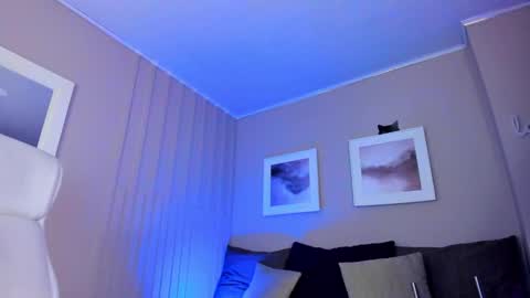 Jessie online show from December 17, 2024, 6:53 pm