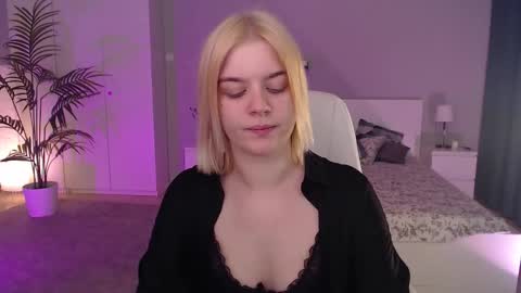 Jess online show from September 12, 2025, 6:35 am