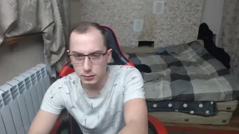 Snapshot of jess_nest chatting on February 18, 2025, 12:26 am Jess online show from February 18, 2025, 12:26 am