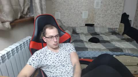 Snapshot of jess_nest chatting on February 19, 2025, 4:00 pm Jess online show from February 19, 2025, 4:00 pm