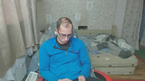 Snapshot of jess_nest chatting on October 27, 2025, 12:42 pm Jess online show from October 27, 2025, 12:42 pm