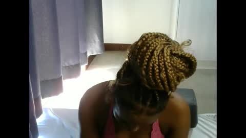 jessajoyy online show from February 13, 2025, 7:03 am