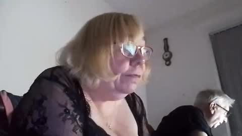 jessandsilverfox69 online show from March 6, 2026, 8:38 pm