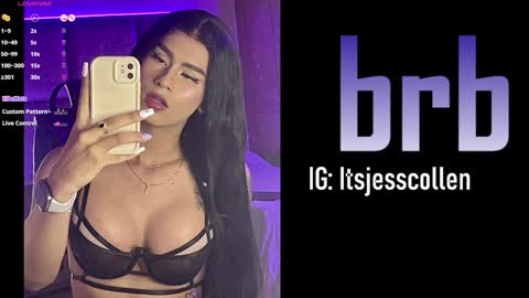 Snapshot of jesscollen chatting on January 22, 2025, 3:18 pm itsjesscollen online show from January 22, 2025, 3:18 pm