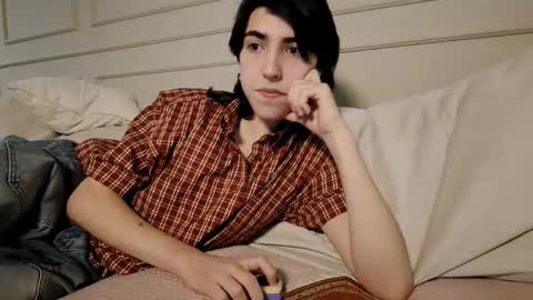 Snapshot of jesse_estrella chatting on October 10, 2025, 7:13 pm Jesee Estrella online show from October 10, 2025, 7:13 pm