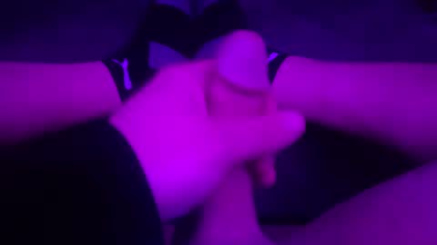 jesseboyy online show from March 1, 2025, 5:20 am