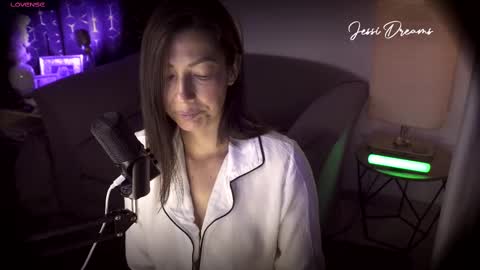 Jessica Gomez online show from September 30, 2025, 4:28 am