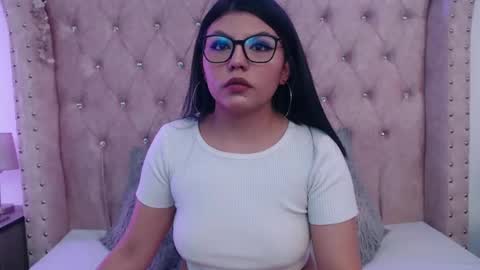 Jessica  online show from October 22, 2025, 7:46 pm