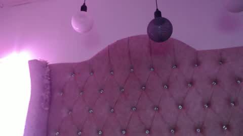 Jessica  online show from November 15, 2025, 3:08 pm