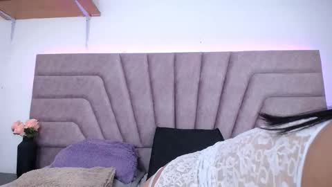 Jessica Kraft online show from October 12, 2025, 1:15 am