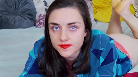 Jessica White online show from October 1, 2025, 4:29 am