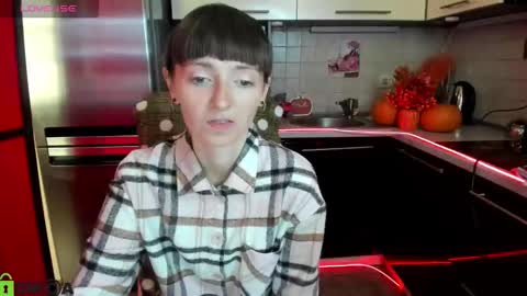 jessicaforris online show from October 1, 2025, 7:03 am