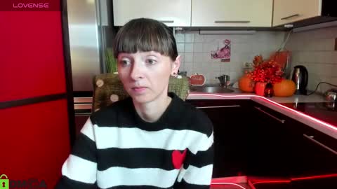 jessicaforris online show from October 22, 2025, 7:08 am