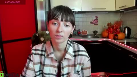 jessicaforris online show from November 14, 2025, 8:02 am