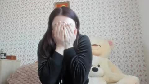 jessicagoold online show from February 25, 2025, 1:06 pm
