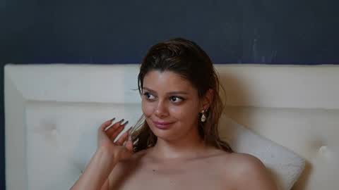  Jessica  online show from April 14, 2026, 5:24 am