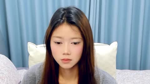 jessicalena online show from May 4, 2026, 4:36 pm