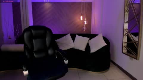 JESS online show from October 25, 2025, 9:39 am