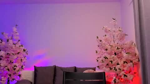 Snapshot of jessiccaburns chatting on January 20, 2025, 2:22 am Gloria online show from January 20, 2025, 2:22 am