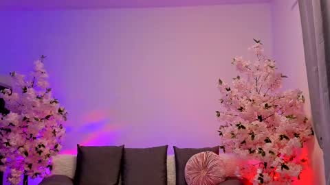 Snapshot of jessiccaburns chatting on January 27, 2025, 1:48 am Gloria online show from January 27, 2025, 1:48 am