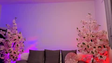 Snapshot of jessiccaburns chatting on February 12, 2025, 2:35 am Gloria online show from February 12, 2025, 2:35 am