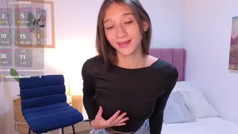 Snapshot of jessie__02 chatting on January 18, 2025, 2:33 pm Jess online show from January 18, 2025, 2:33 pm