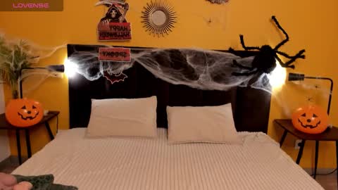 Jessie online show from October 26, 2025, 1:44 am