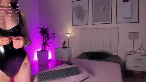 jessie_jarper online show from October 2, 2025, 12:12 pm