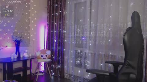 Jess online show from January 14, 2025, 12:33 am