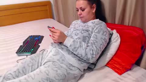 jessiestar3 online show from February 14, 2026, 7:54 pm