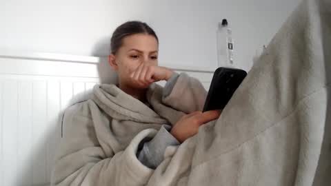 jessieryan online show from January 16, 2025, 6:25 am