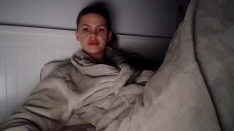 jessieryan online show from January 28, 2025, 5:22 am