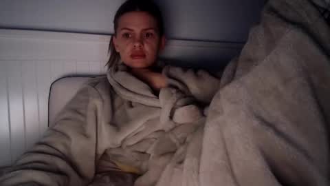 jessieryan online show from February 5, 2025, 5:52 am