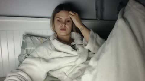 jessieryan online show from November 19, 2025, 4:45 am