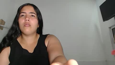Snapshot of jessik_lov3 chatting on March 24, 2026, 1:27 pm jessik_lov3 online show from March 24, 2026, 1:27 pm