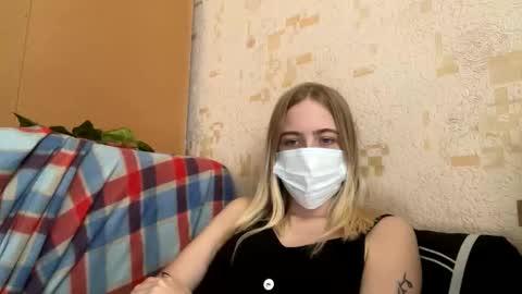 jessika_evans online show from April 16, 2026, 9:43 am