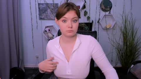 Jessi online show from December 12, 2024, 5:10 am