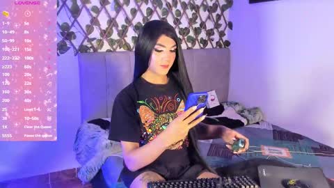 JESS online show from October 8, 2025, 3:26 am