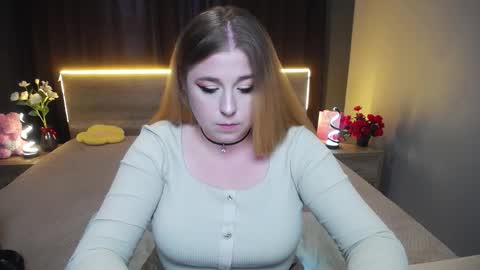 Jess online show from November 14, 2025, 8:13 am