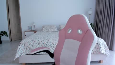 Snapshot of jessikapalmer chatting on February 10, 2025, 3:53 pm online show from February 10, 2025, 3:53 pm